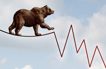 Uniswap (UNI) Momentum Fades, Chainlink (LINK) Faces Correction as Selling Pressure Takes Over