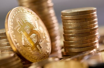 Bitcoin Price Needs to Stay Above This Support Level in Order to Hit a New All-Time High as Whales Decline