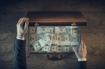 Yearn.finance (YFI) Takes a Hit After Eminence Finance (EMN) Bug—Is this the End for DeFi?