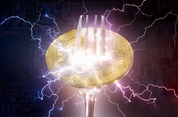 比特币现金（BCH）在矿工税问题上出现分歧后，硬分叉成两个新的区块链